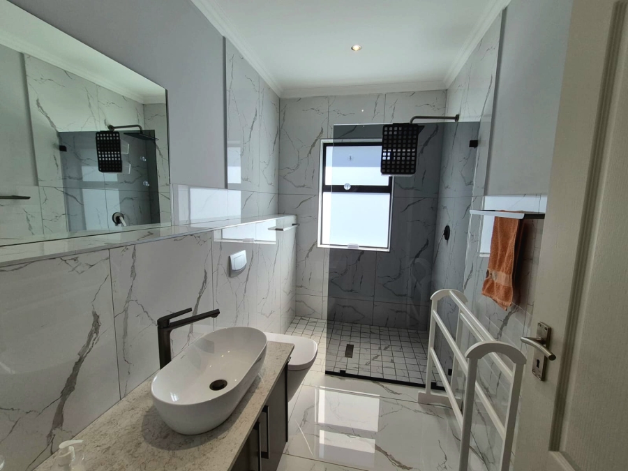 3 Bedroom Property for Sale in Hartenbos Heuwels Western Cape